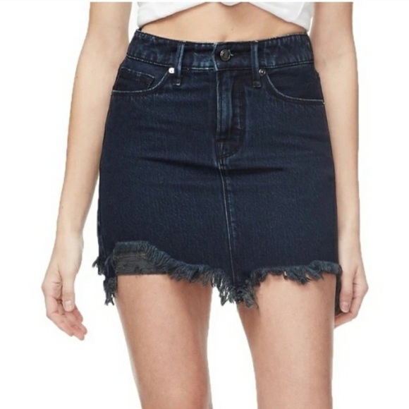 Good American Good Waist Frayed Denim Mini Skirt - Picture 1 of 7